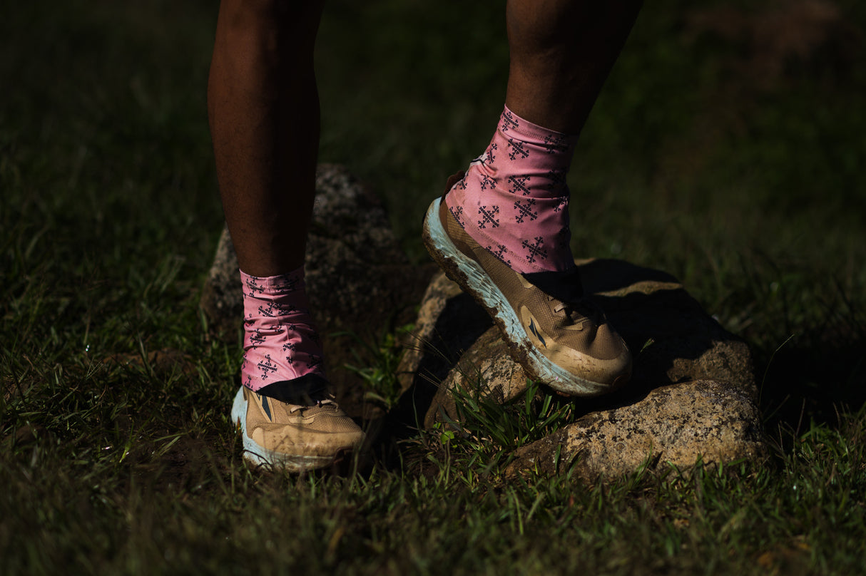 Apo 1 Trail Running Gaiters worn by a trail runner, showing design and fabric texture.