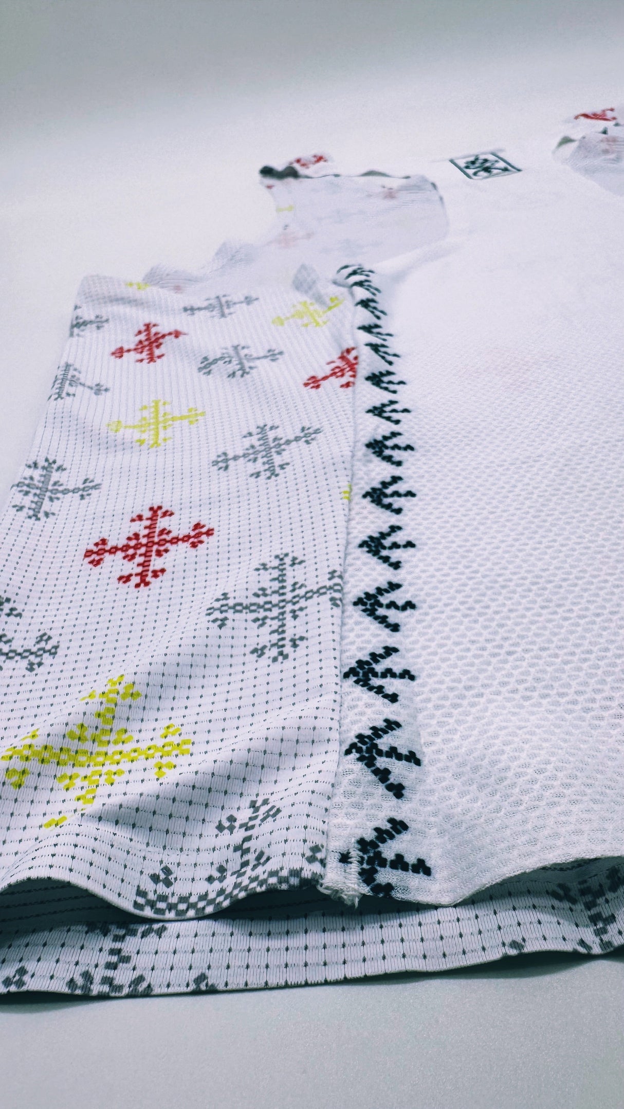 Apo Singlet Pro (white) - unisex - Ahon.ph