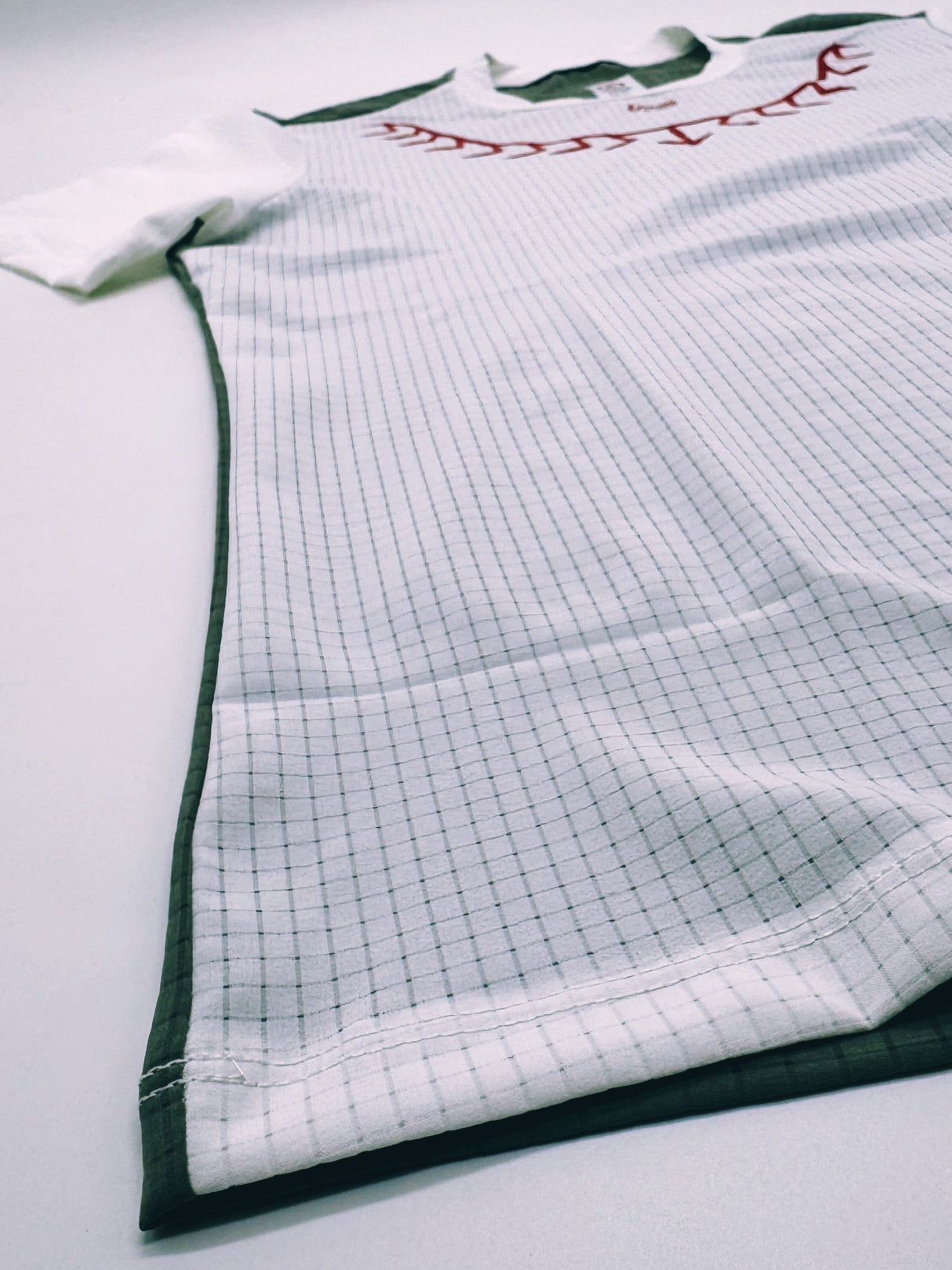 Koling Super Light Shirt – White / Stone Green (Unisex) - Ahon.ph