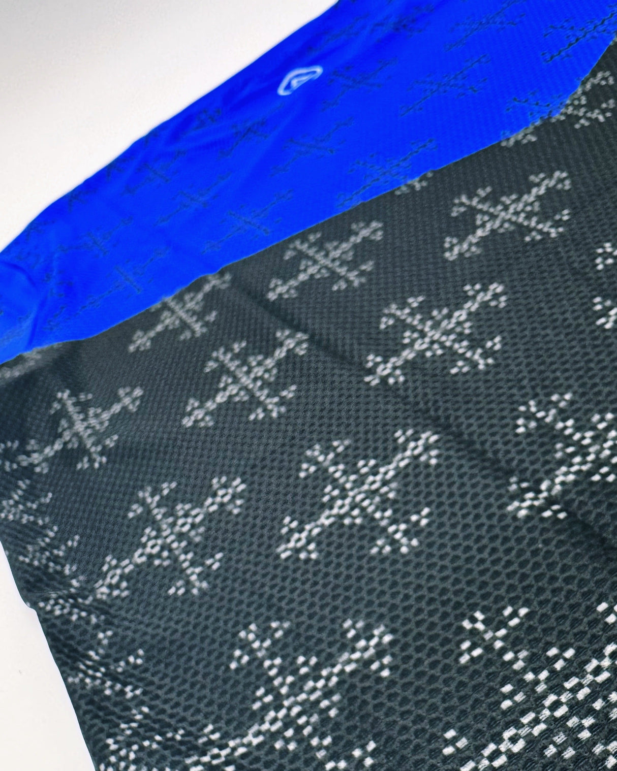 Layag Ultra Light SS shirt - blue/black - Ahon.ph