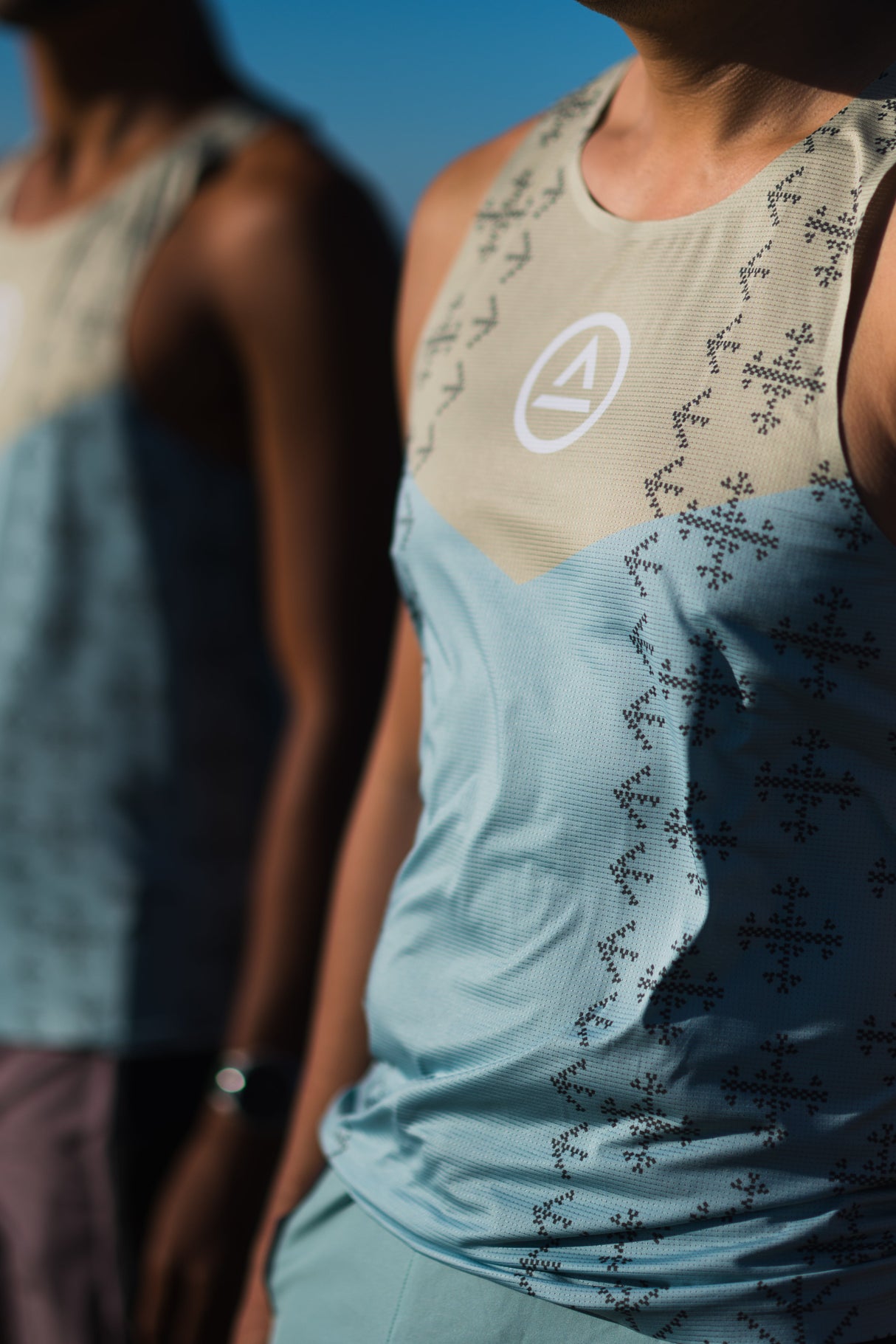 trail runners wearing Singlet Pro (colorway 2)