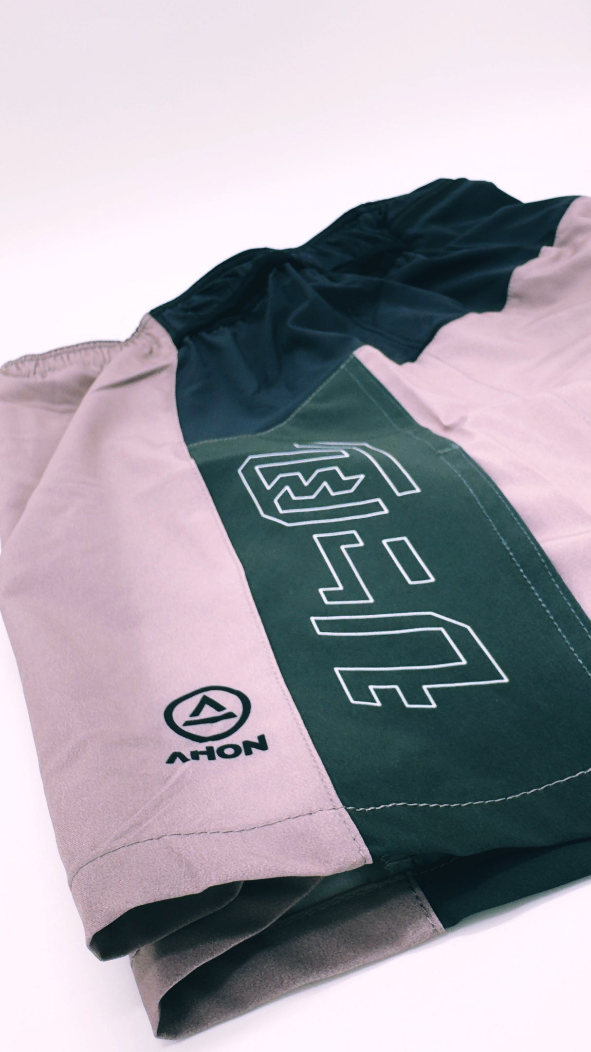 close-up of the Trail Shorts Pro from the side