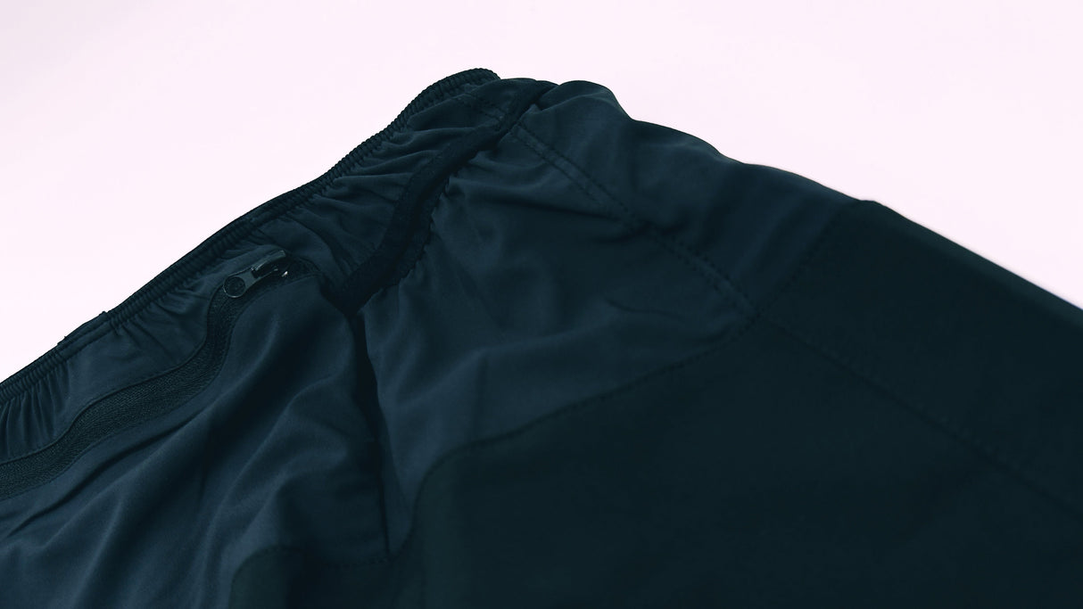 close-up of Ahon Trail Shorts Pro (Colorway 4), showing pockets