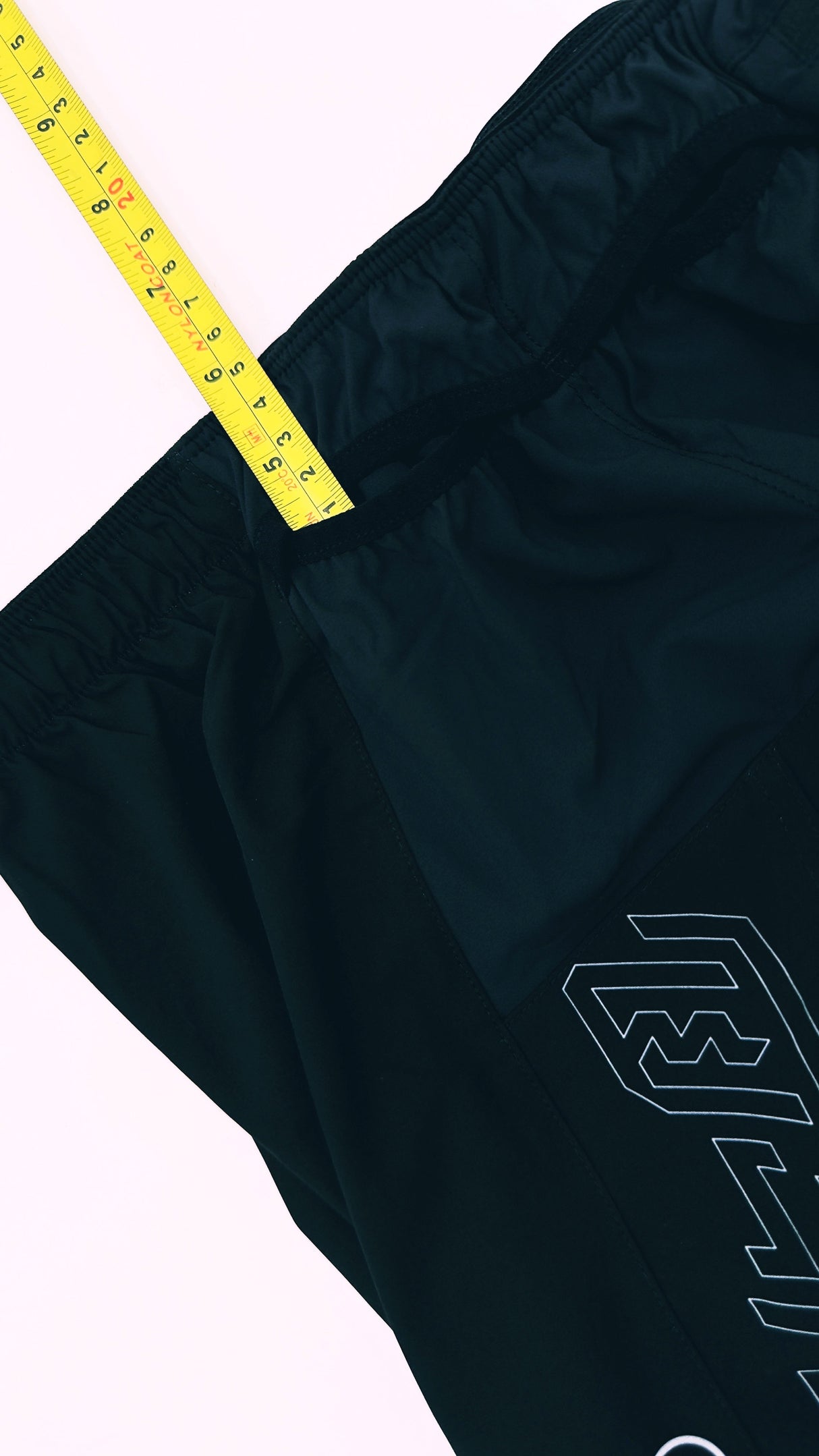 Ahon Trail Shorts Pro showing how deep the side pockets are