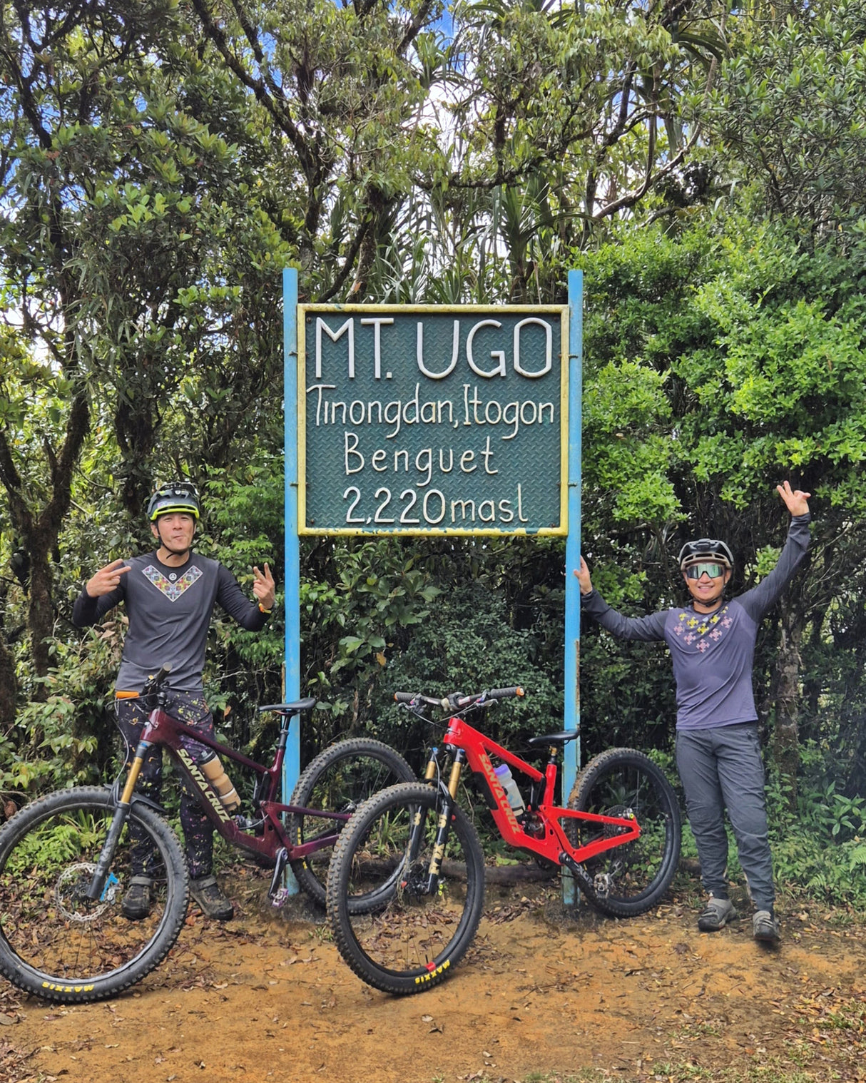 male mountain bikers at mount ugo, wearing ahon apo and uleyan super light LS shirts