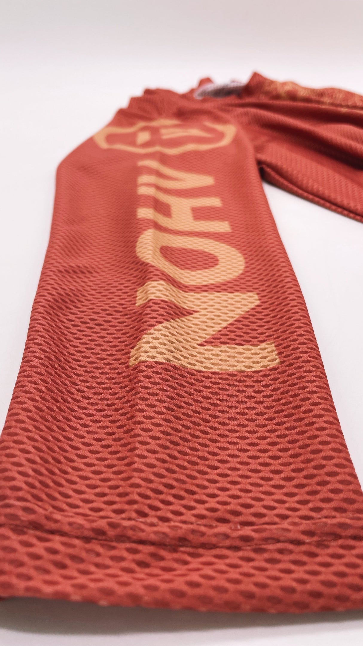 EbriBradie Maxvent LS Shirt (red lip / caramel) - dri fit mesh - Ahon.ph