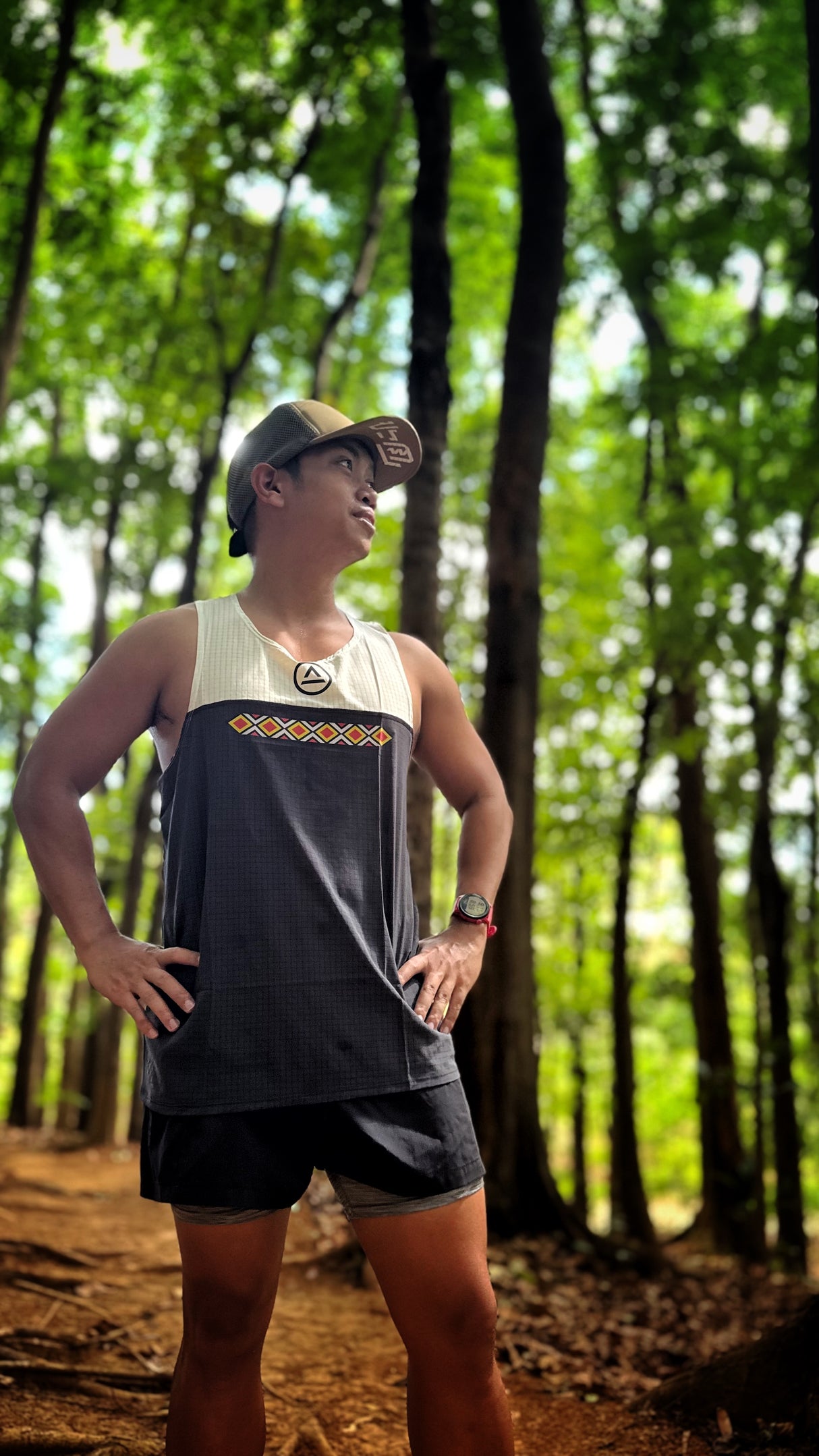 Lakan Super Light Singlet (charcoal/cream) - unisex