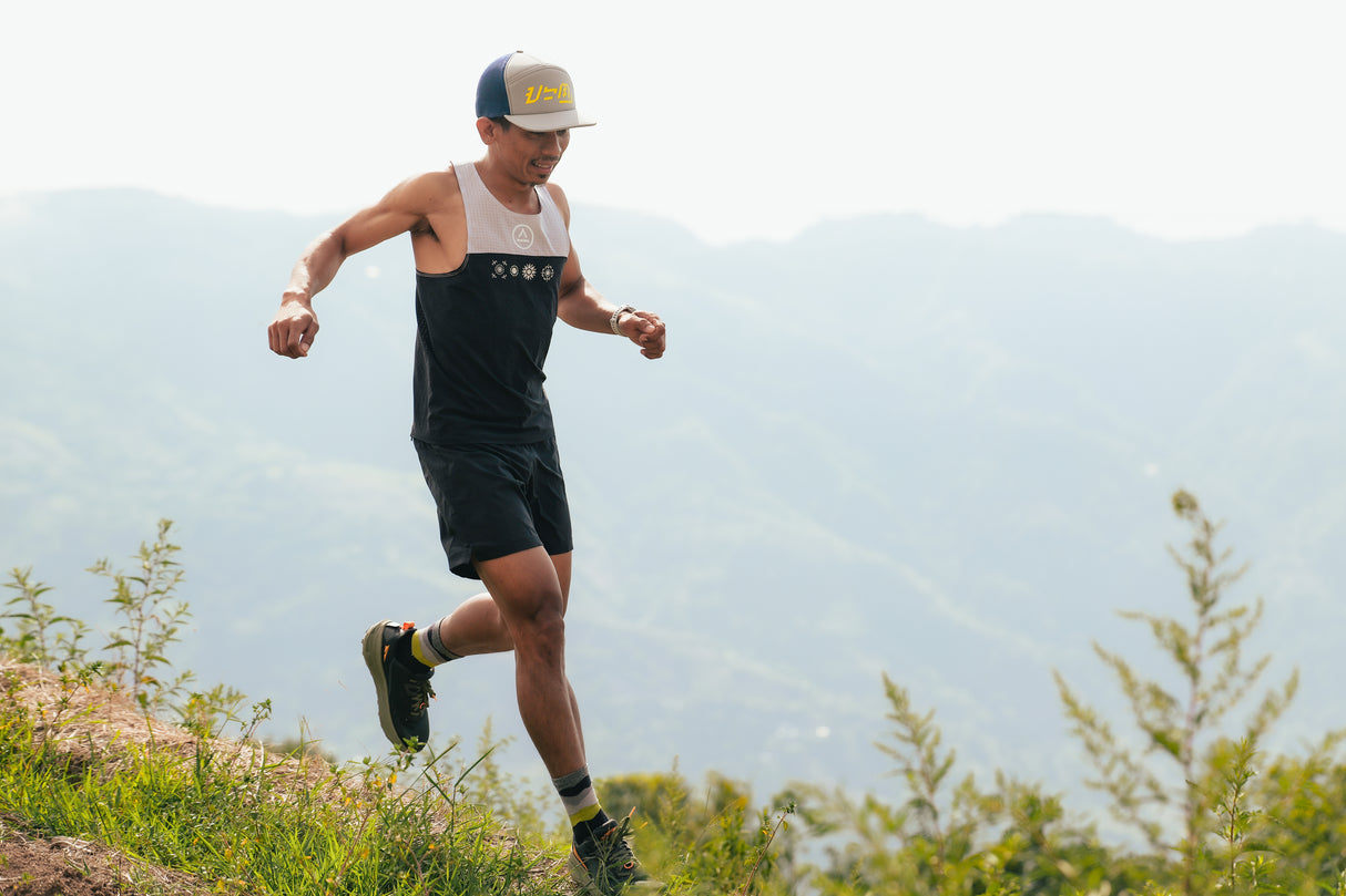 Lakambini Super Light Singlet (black/lilac) - unisex