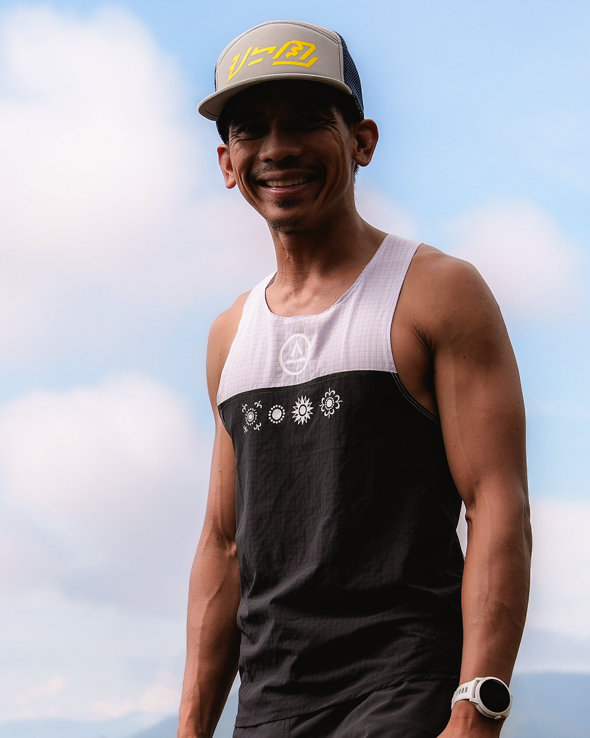 Lakambini Super Light Singlet (black/lilac) - unisex